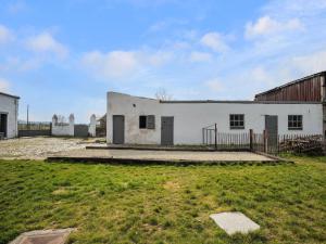 Rural Holiday Home with Sauna in Honnelles, cleaning included