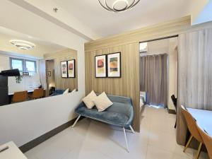 1BR Condotel with Balcony at FAME Residences #FM35-1