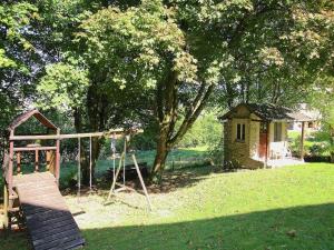 Cottage in Baillamont with terrace, cleaning included