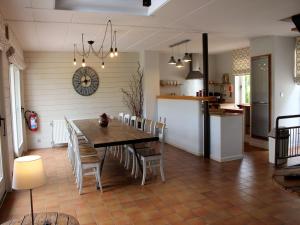Spacious Holiday Home in Rendeux with Sauna, cleaning included