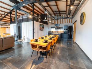 Farmstay with indoor swimming pool, cleaning included