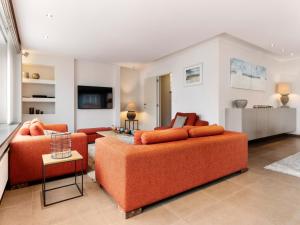 Elegant Holiday Home in De Panne with Sauna, cleaning included