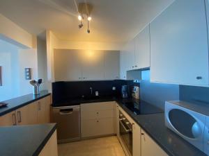 Apartment Nieuwpoort with Coastal Views, cleaning included