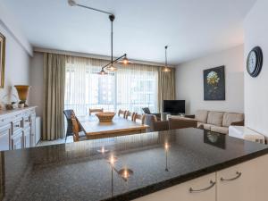 Guernsey 102 located on the beach in Koksijde, cleaning included