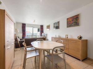 Apartment in Koksijde near the Beach, cleaning included
