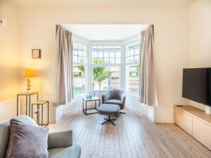 Beautiful villa with garden, cleaning included