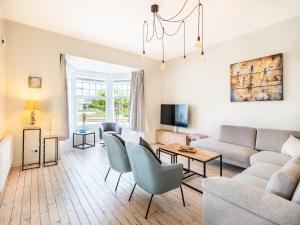 Beautiful villa with garden, cleaning included