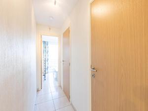 Bright apartment on the 5th floor, cleaning included