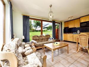 Holiday Home in St Vith with hot tub, cleaning included