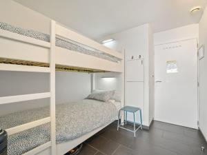 Studio in Blankenberge with Ocean Views, cleaning included