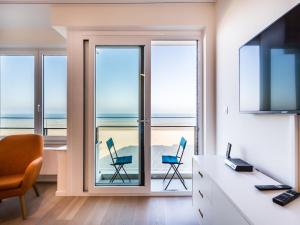 Winoc 402 apartment with sea view in Koksijde, cleaning included