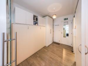 Studio with sleeping area for family, cleaning included
