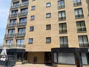 Apartment Nieuwpoort with Stunning Beach Views, cleaning included