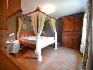 Charming cottage in a farm with views , cleaning included