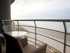 Apartment in Nieuwpoort with Sea Views
