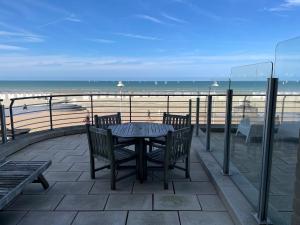 Apartment in Nieuwpoort with sea view, cleaning included