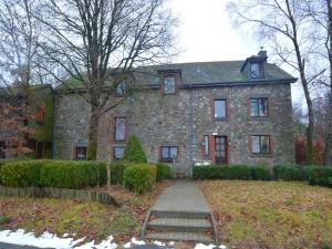 Holiday home in Vielsalm with garden, cleaning included