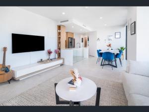 Stunning Modern Coastal Retreat