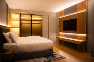 Aglow Hotel Harbor Bay Batam