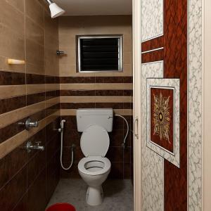 Easestay 2BHK flat full furnished AC included