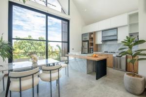 Modern 2BR Villa Sinara Ocean View Nusa Dua