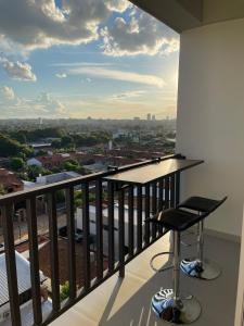 Monoambiente p3 personsas a pasos de Av Sta Teresa Asuncion, con balcon y Gran vista