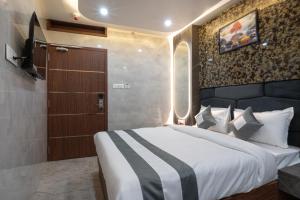 Hotel Shashi Grand, Jamui