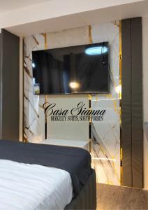 Casa Gianna at Berkeley Suites, South Forbes