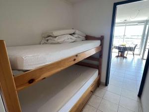 Studio cabine, vue port, 4 pers, à 100m de la plage - FR-1-701-95