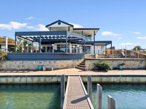 Private Jetty -Family & Pet Friendly