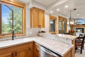 Trails End Lodge At Deer Valley Resort - One Bedroom Residence With Spa #205