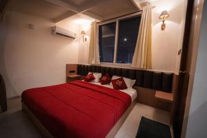Elysia - A Luxury Penthouse