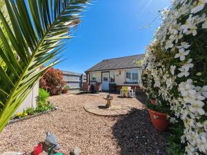 Fully accessible bungalow by the Beach