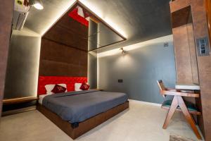 Elysia - A Luxury Penthouse