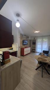 Appartements Charmant T2 RD jardin grande terrasse coeur ville plage 2 m clim garage wifi : photos des chambres
