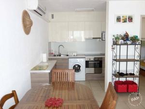 Studio Cabine Climatisé tout près de la plage