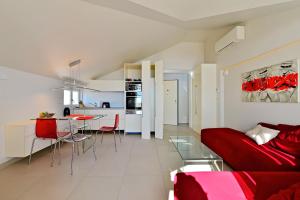 Penthouse Sea View - Palace Lidija