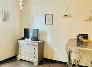 Coquebert studio confortable proche centre ville