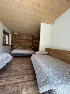 Les quatre montagnes, Appartements