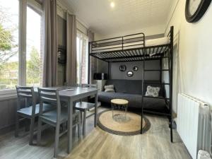 Appartements Studio proche Lac, centre ville, mer et CNPE : photos des chambres