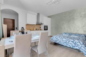 Sirmione - Jacuzzi, Garden & BBQ