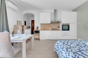 Sirmione - Jacuzzi, Garden & BBQ