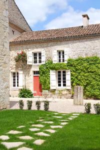 Maisons de vacances Landhuis, oneindig uitzicht, 30ha land, prive zwembad : photos des chambres