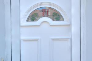 The Pearly White House