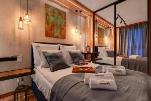 Żurawie - Food Hall, Parking & Stocznia by Downtown Apartments