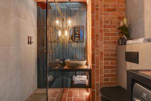Żurawie - Food Hall, Parking & Stocznia by Downtown Apartments
