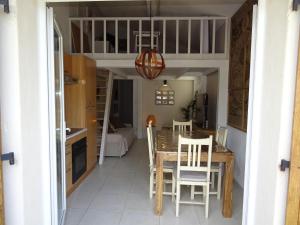 Appartements Appartement avec Mezzanine dans residence boisee : photos des chambres