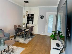 Siget 2BR Modern Retreat