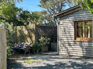 The Garden Room - Cabin on The Lizard