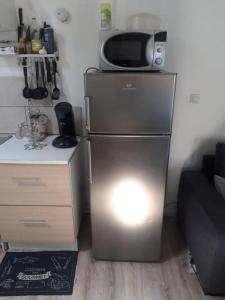 Appartements F1 pont d aubenas 45m2 proche commerces : Appartement 1 Chambre
